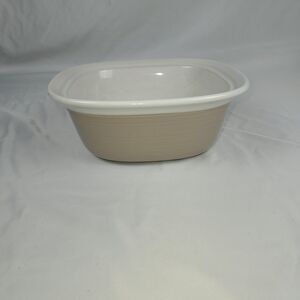 CorningWare Etch 1.5 Qt Square Baking Dish Beige White Stoneware No Lid